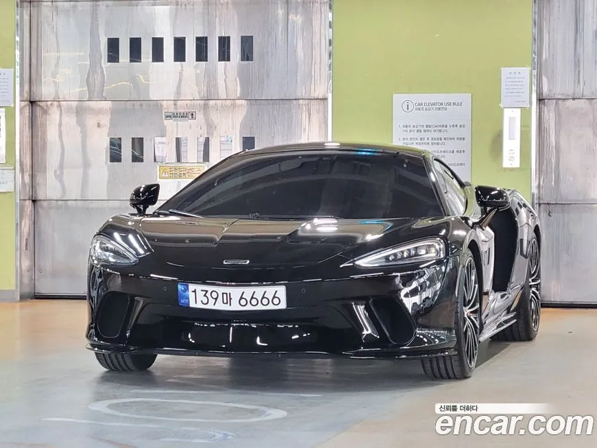 Mclaren GT
