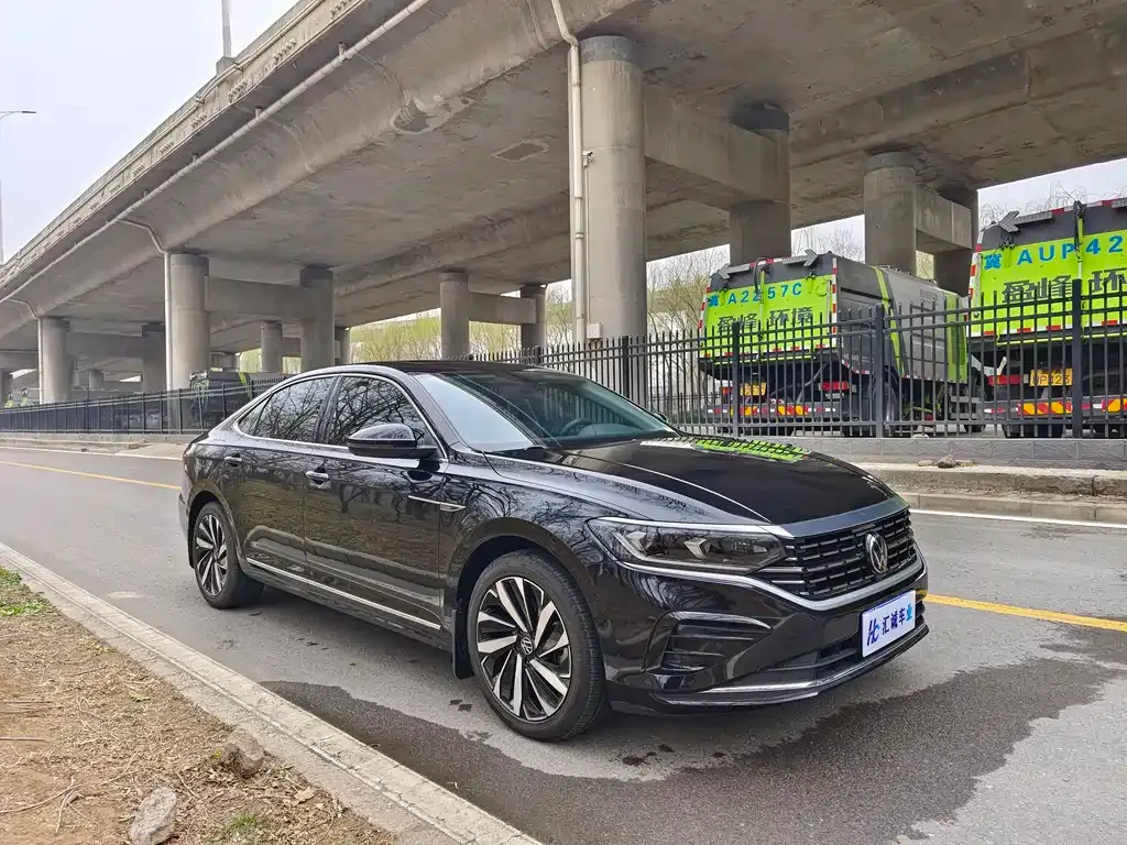 Volkswagen Passat — фото 10