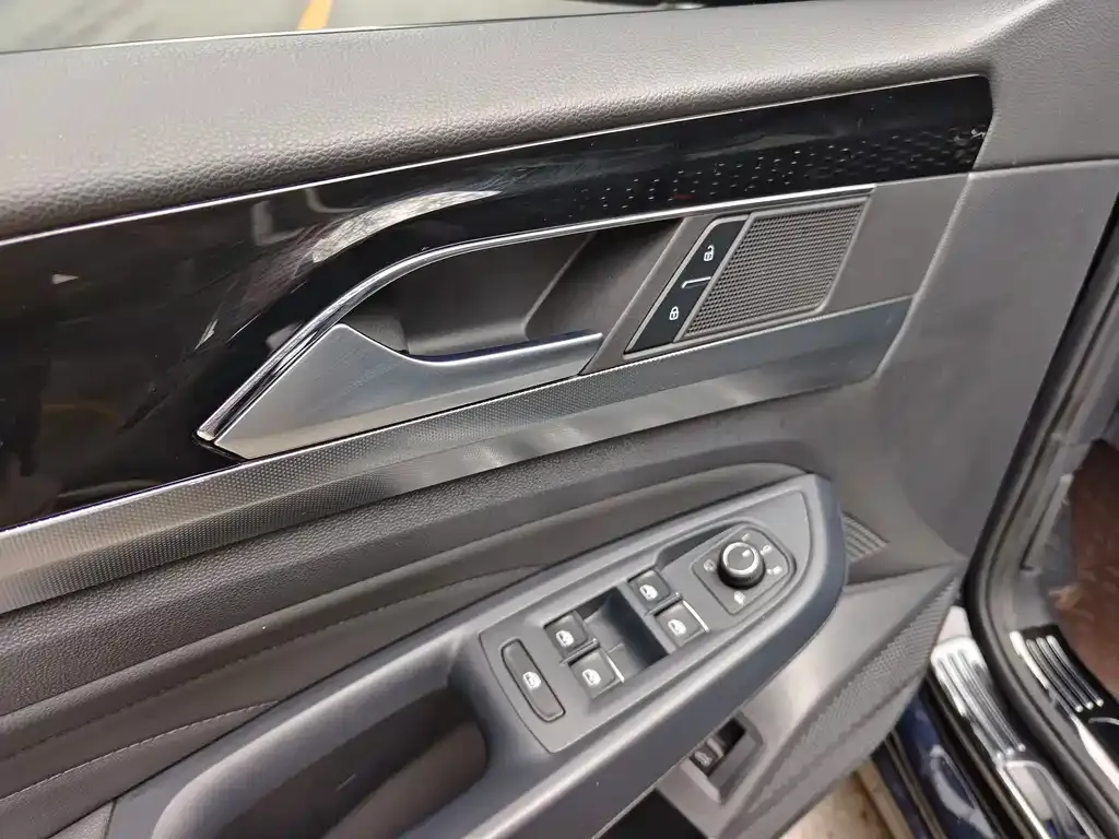 Volkswagen Passat — фото 2