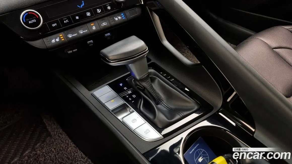 Hyundai AVANTE — фото 3