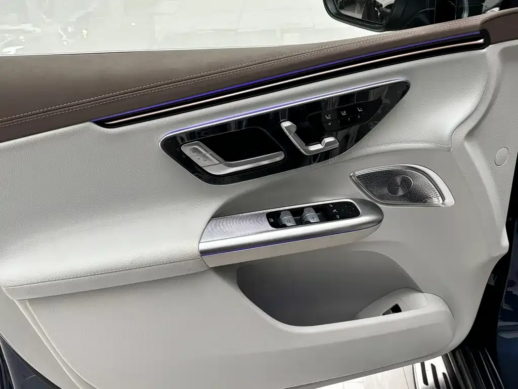 Mercedes-Benz EQE SUV 2025 из CN, фото 7