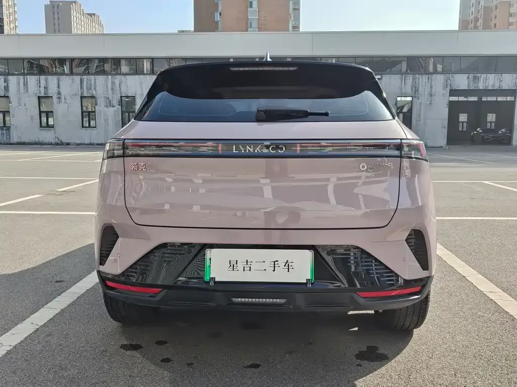 Lynk & Co 06 EM-P 2024 из CN, фото 3