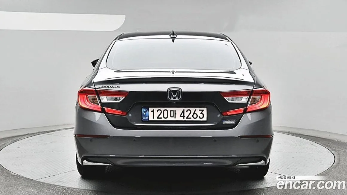 Honda Accord — фото 2