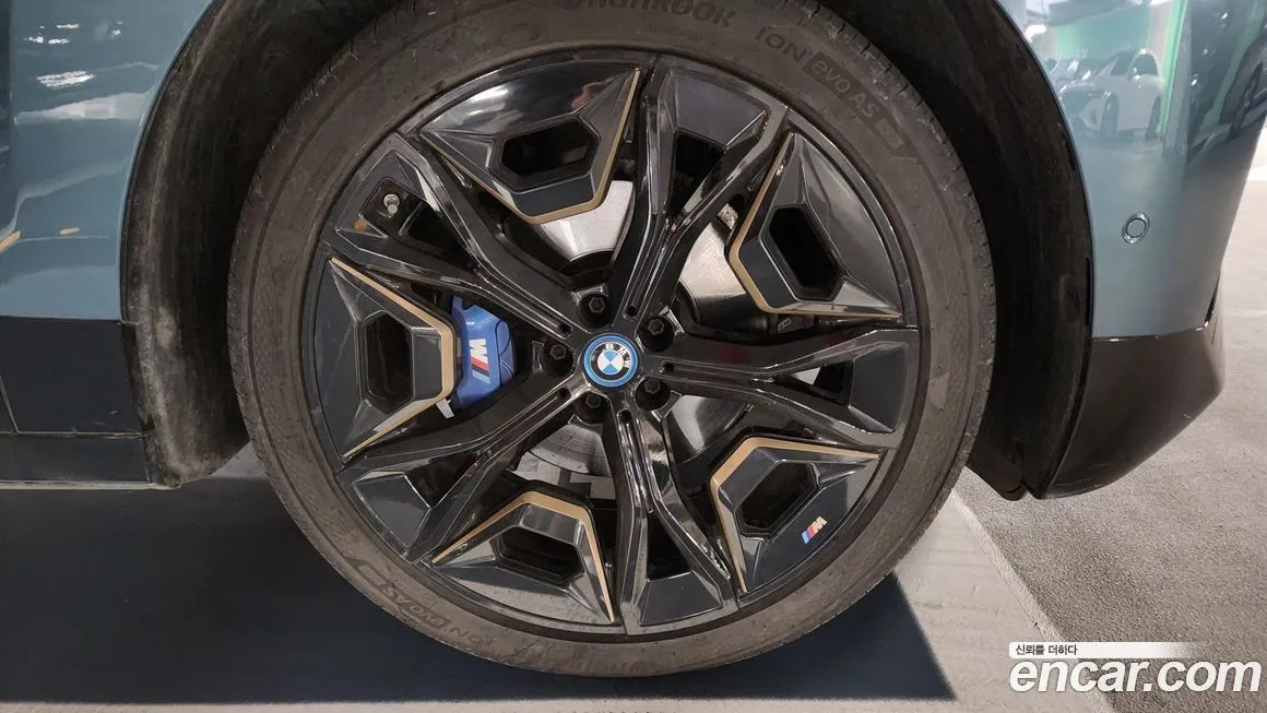 BMW iX 2022 из KR, фото 8