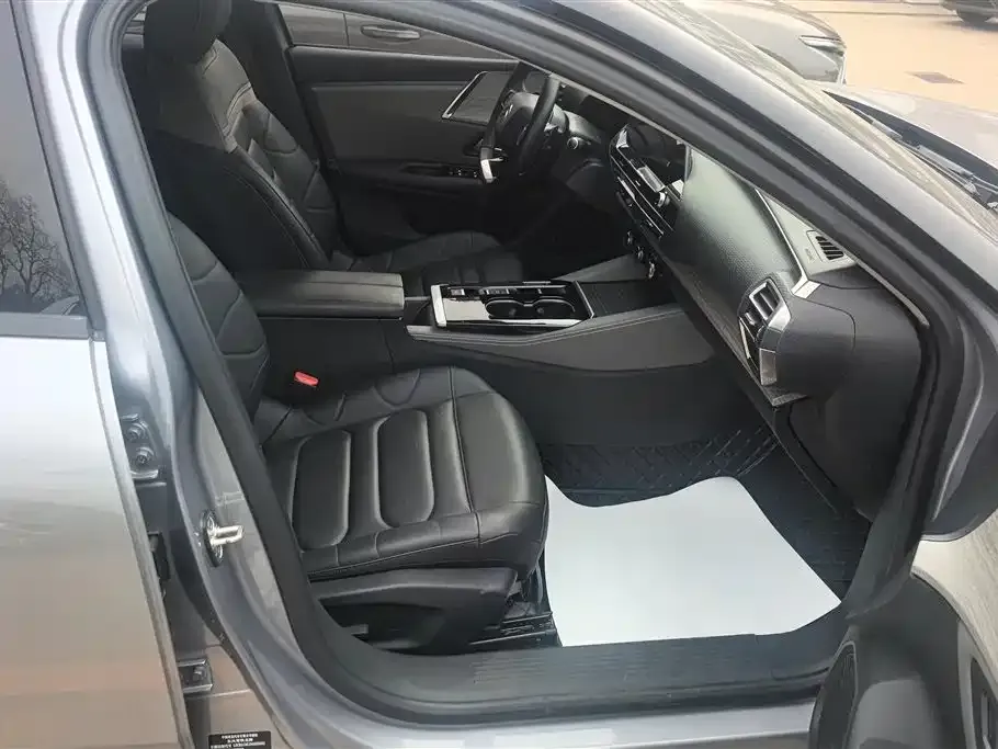 Citroen C5 X 2023 из CN, фото 2