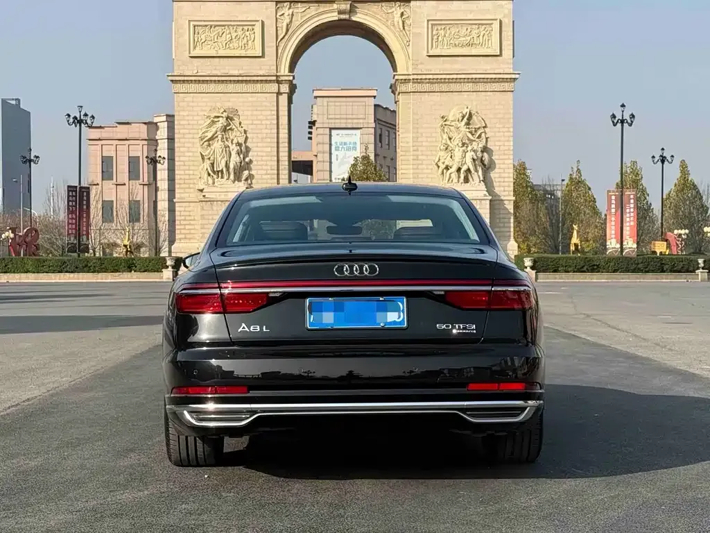 Audi A8 2021 из CN, фото 6