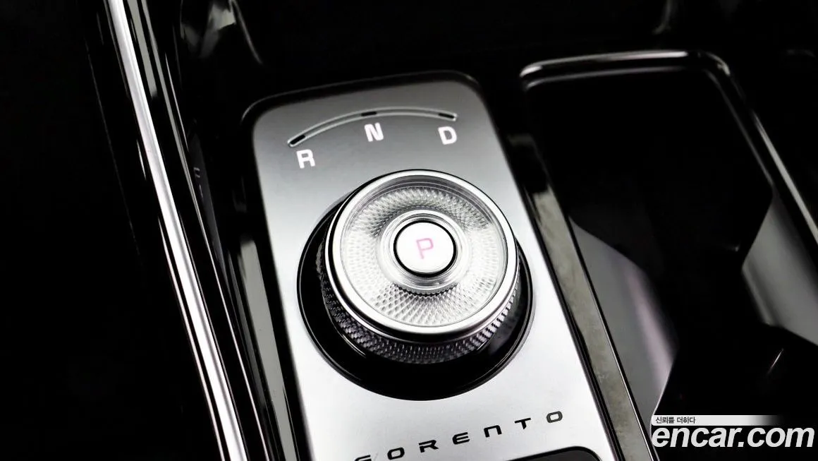 Kia Sorento 2024 из KR, фото 2