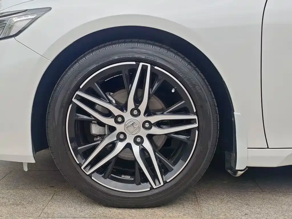 Honda Accord — фото 4