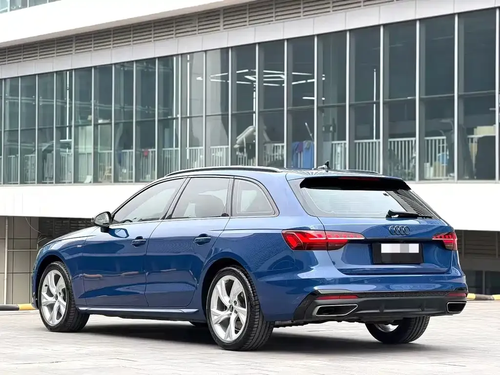 Audi A4 (Import) — фото 5