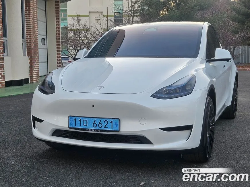 Tesla Model Y — фото 3