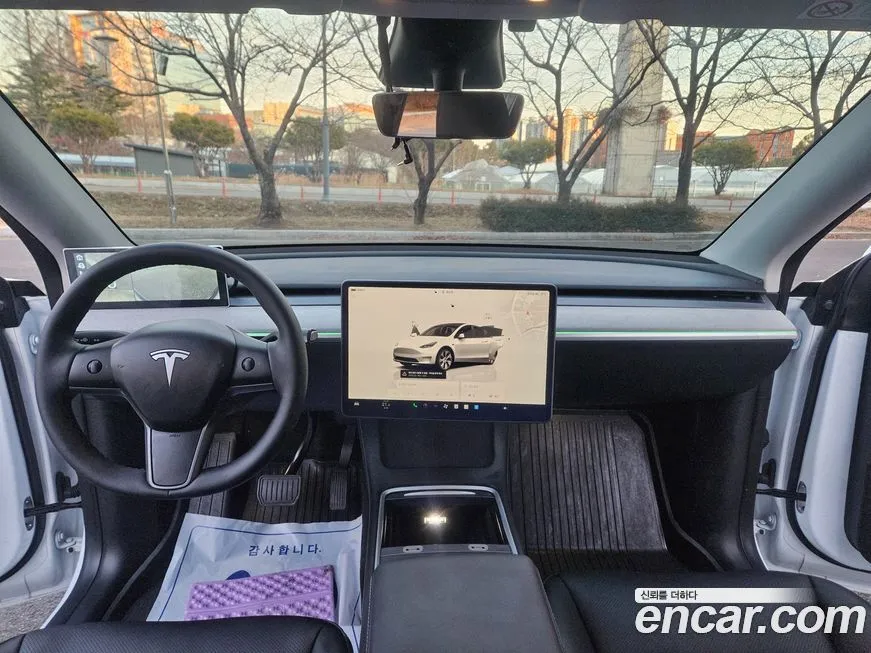 Tesla Model Y — фото 6