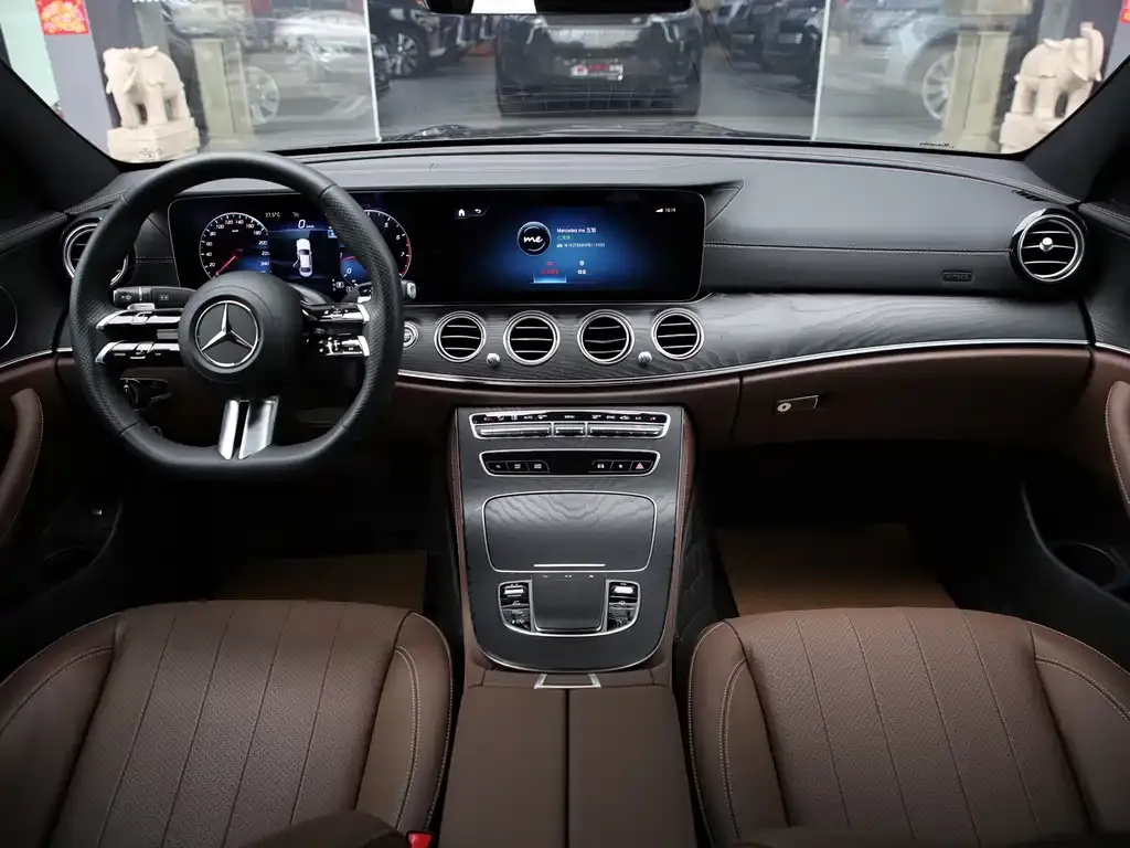 Mercedes-Benz E-Class (Import) — фото 7