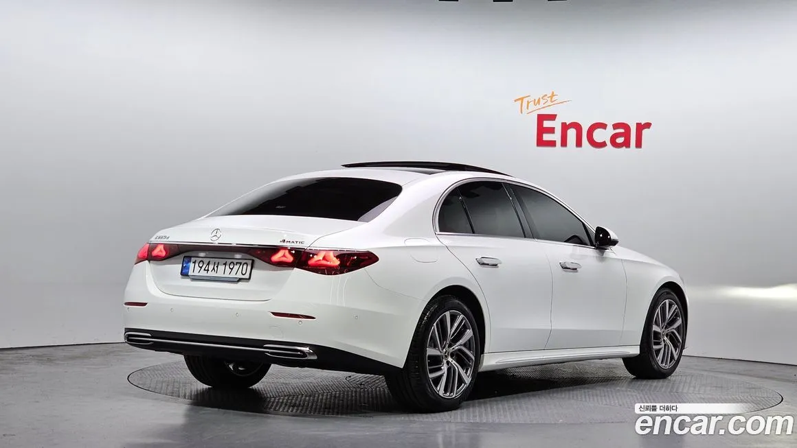 Mercedes-Benz E-Class 2024 из KR, фото 3