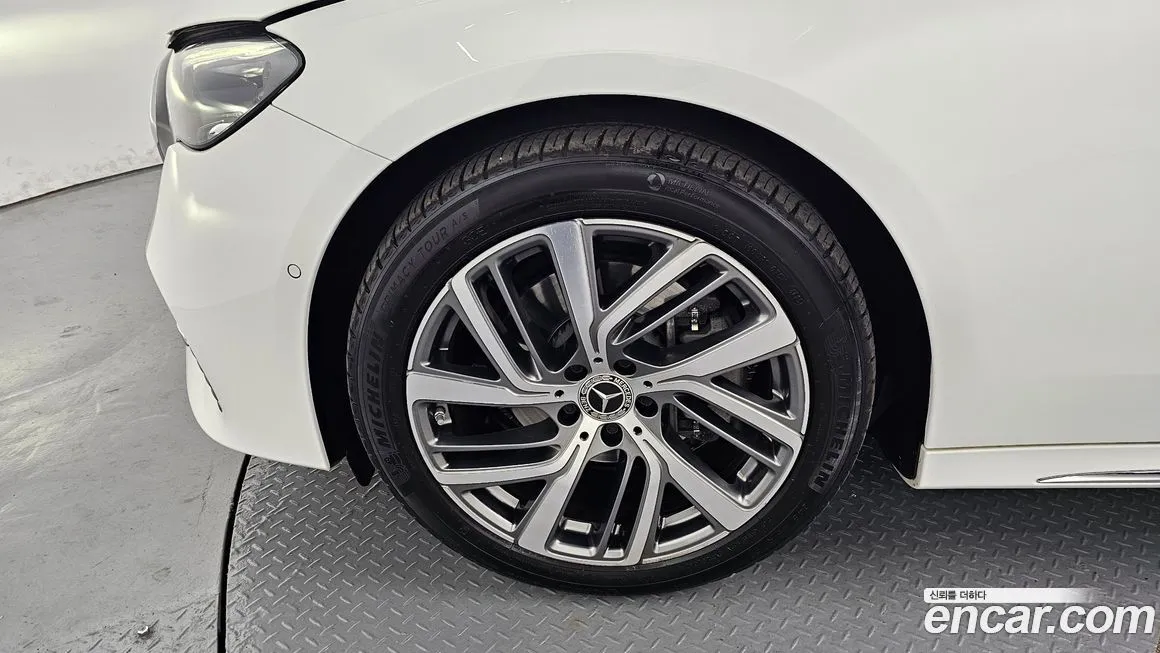Mercedes-Benz E-Class 2024 из KR, фото 9