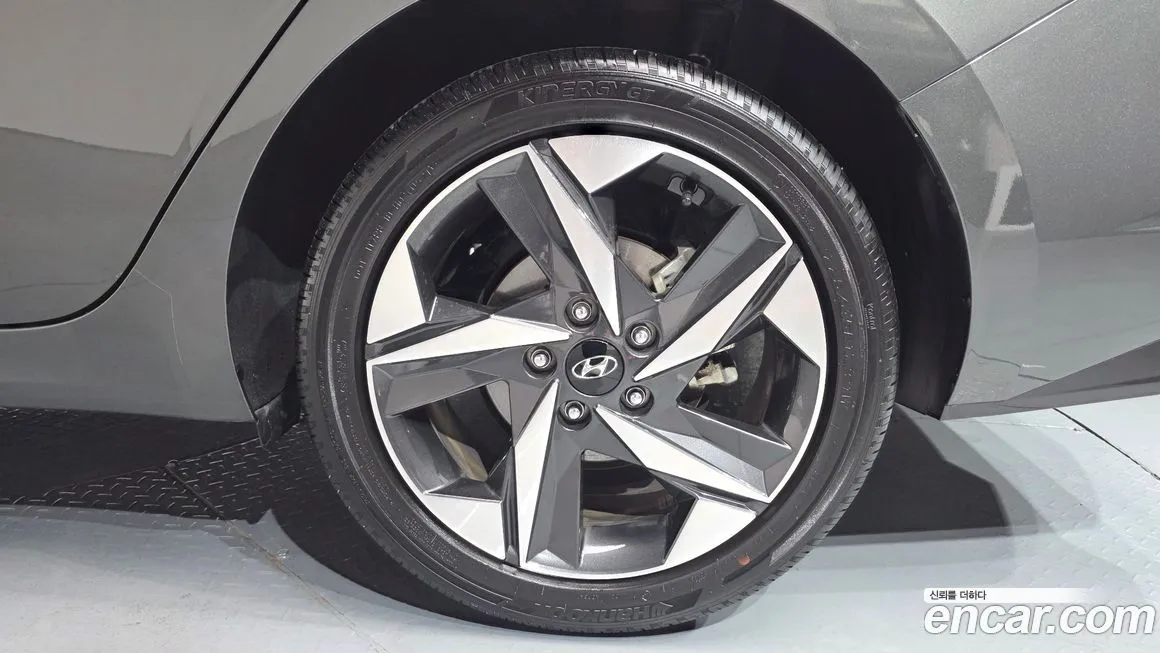 Hyundai AVANTE 2021 из KR, фото 5