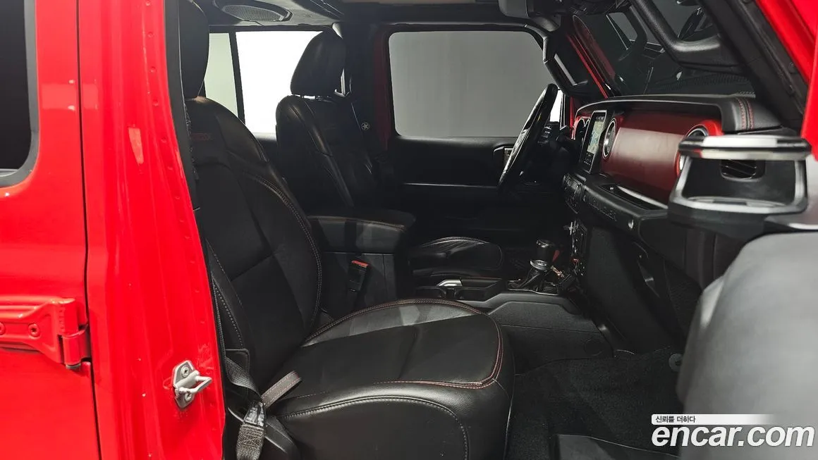 Jeep Wrangler 2021 из KR, фото 9