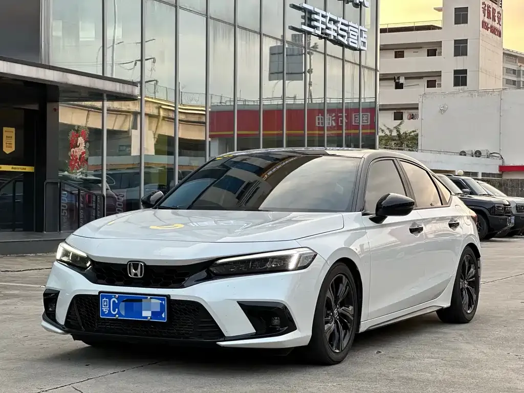 Honda Civic — фото 1