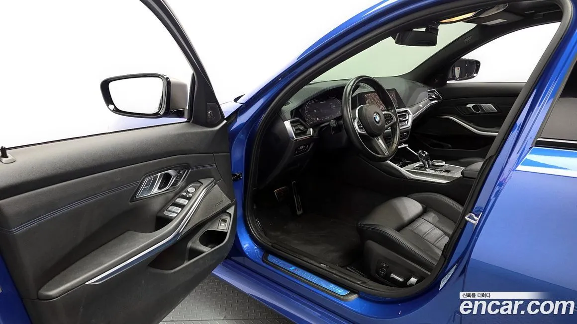 BMW 3-Series 2021 из KR, фото 7