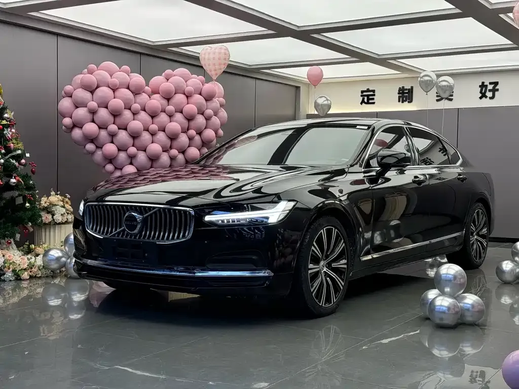 Volvo S90 2024 из CN, фото 1