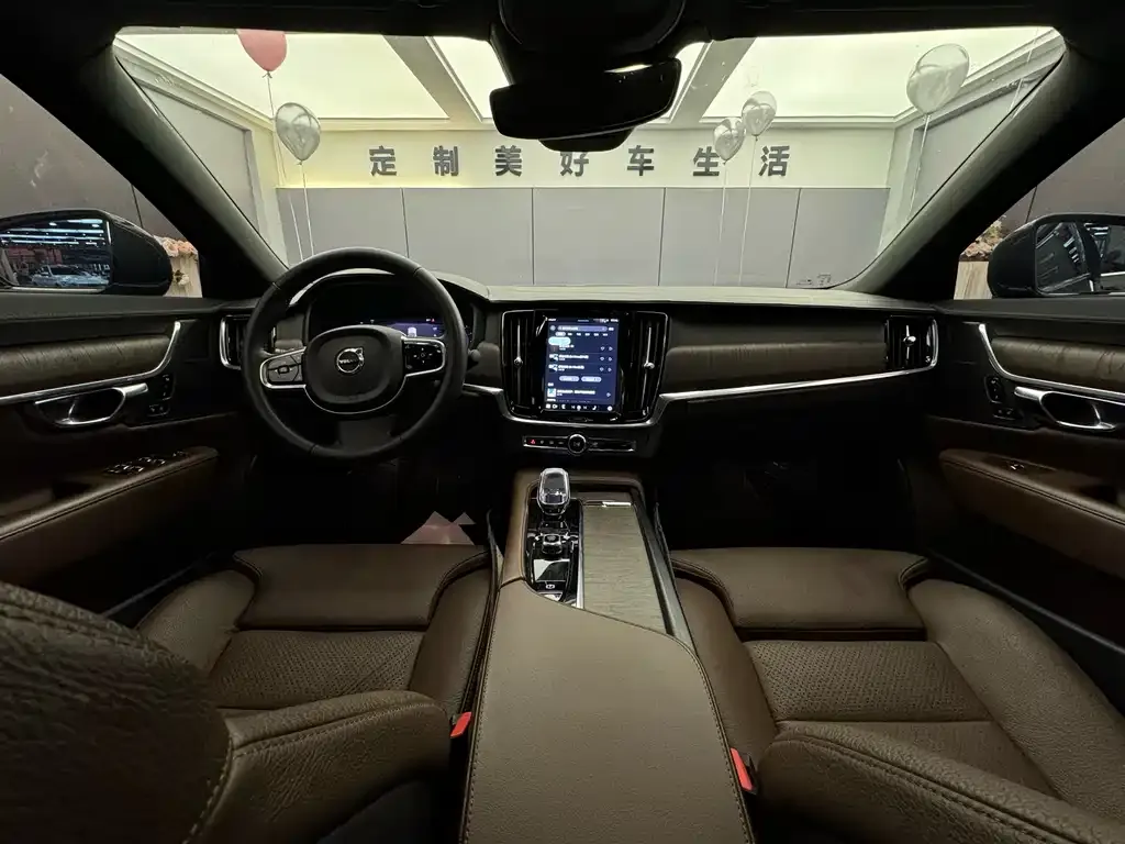Volvo S90 2024 из CN, фото 2