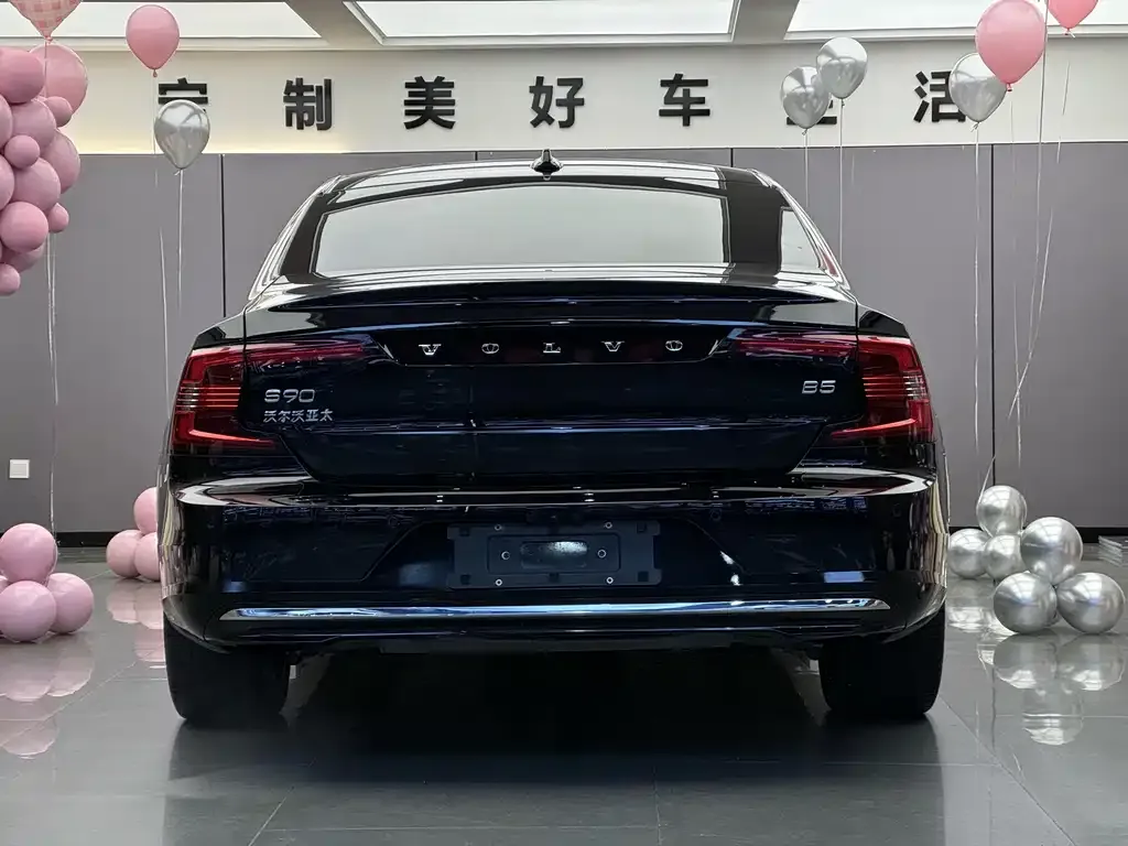 Volvo S90 2024 из CN, фото 5