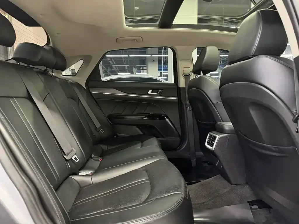 Kia K5 2022 из CN, фото 5