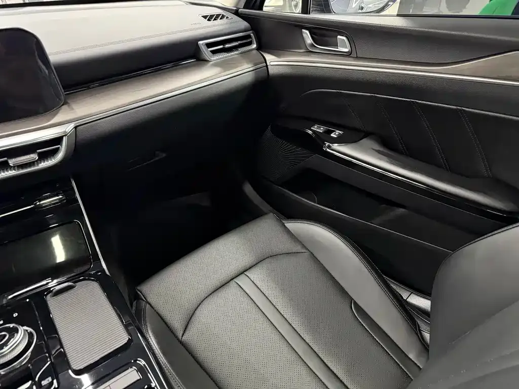 Kia K5 2022 из CN, фото 6