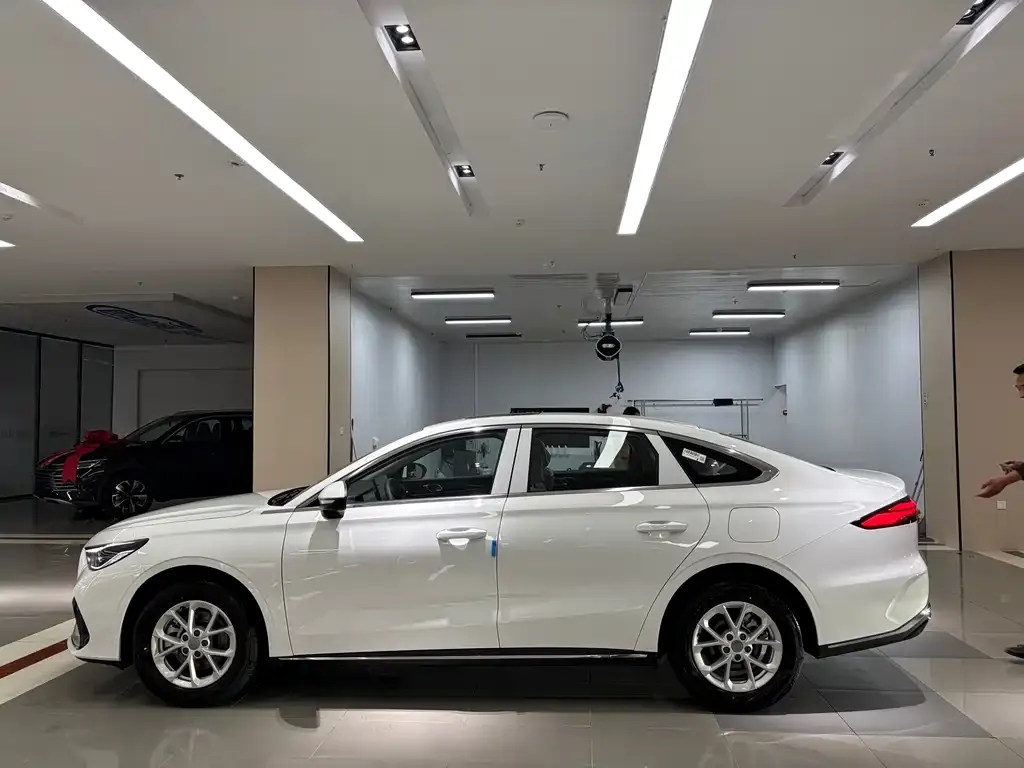 Geely Galaxy Xingyao 6 2026 из CN, фото 5