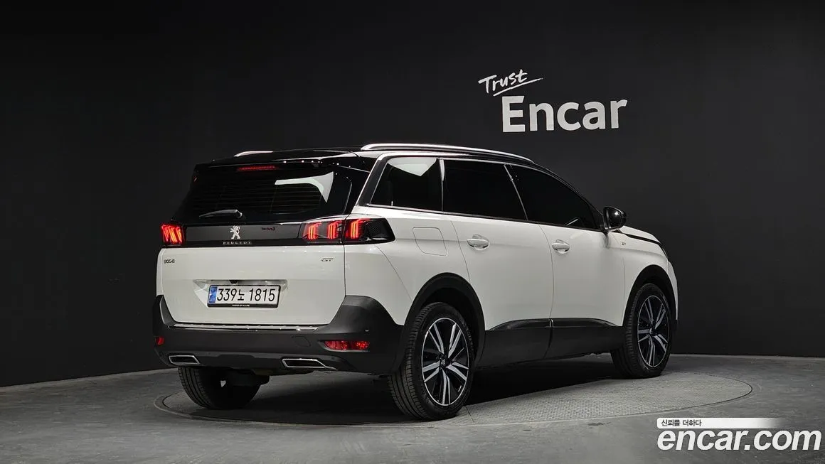 Peugeot 5008 2023 из KR, фото 3