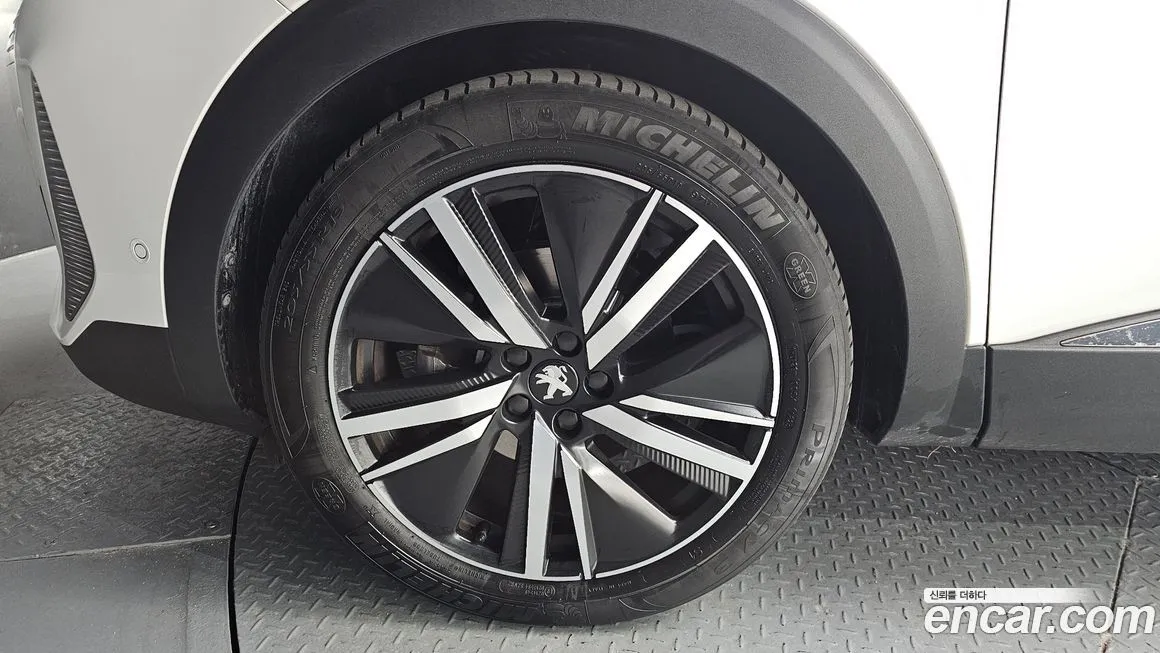 Peugeot 5008 2023 из KR, фото 6