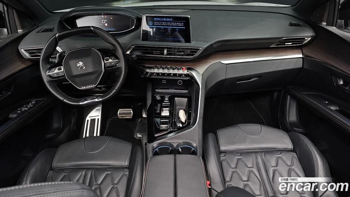 Peugeot 5008 2023 из KR, фото 10