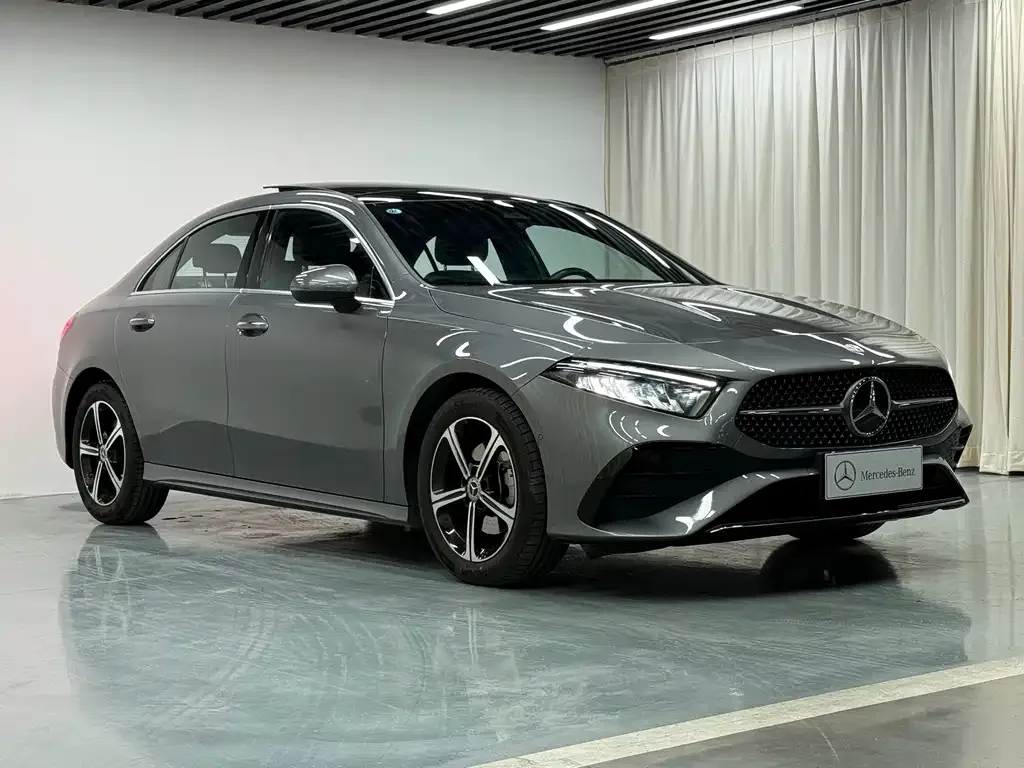 Mercedes-Benz A-Class — фото 8
