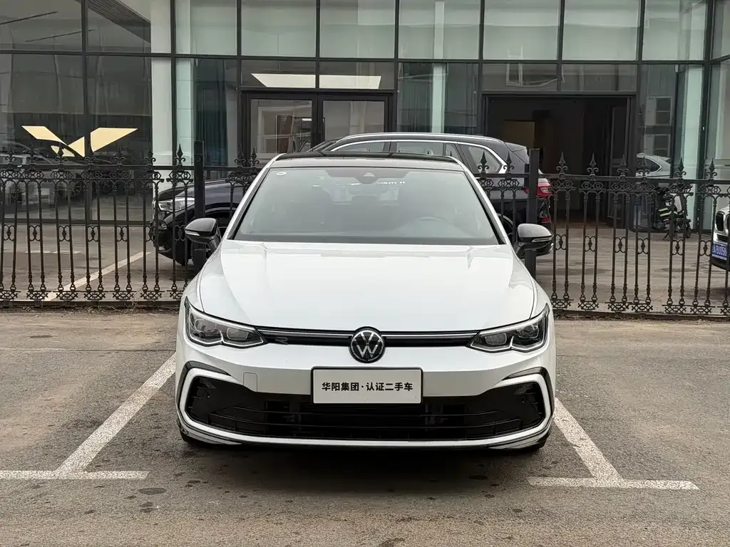 Volkswagen Golf 2025 из CN, фото 10