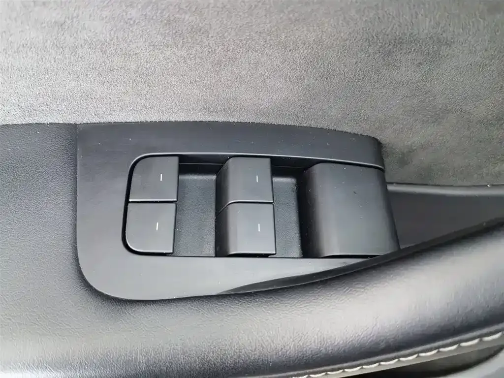 Tesla Model Y 2023 из CN, фото 9