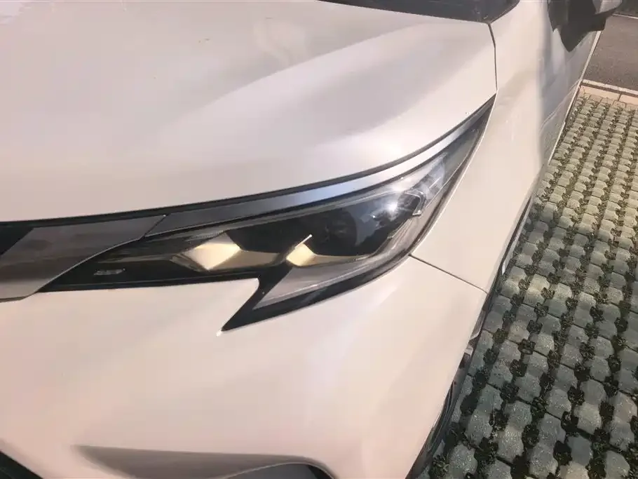 Toyota Granvia 2024 из CN, фото 3