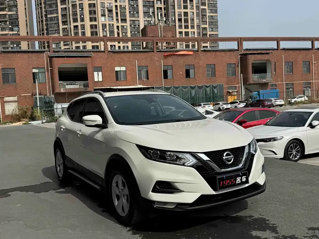 Nissan Qashqai — фото 9