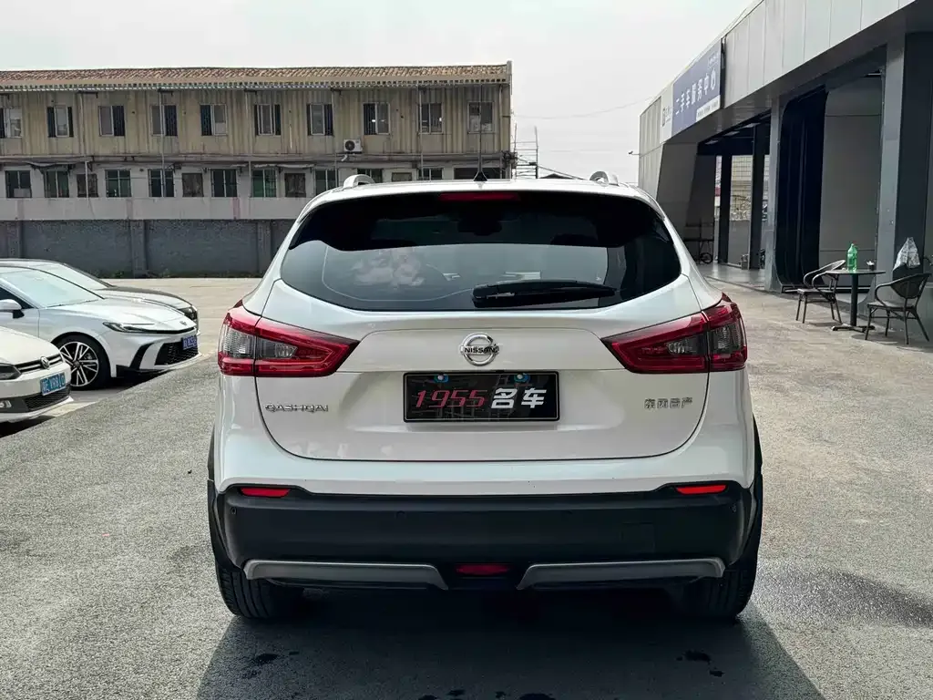 Nissan Qashqai — фото 2