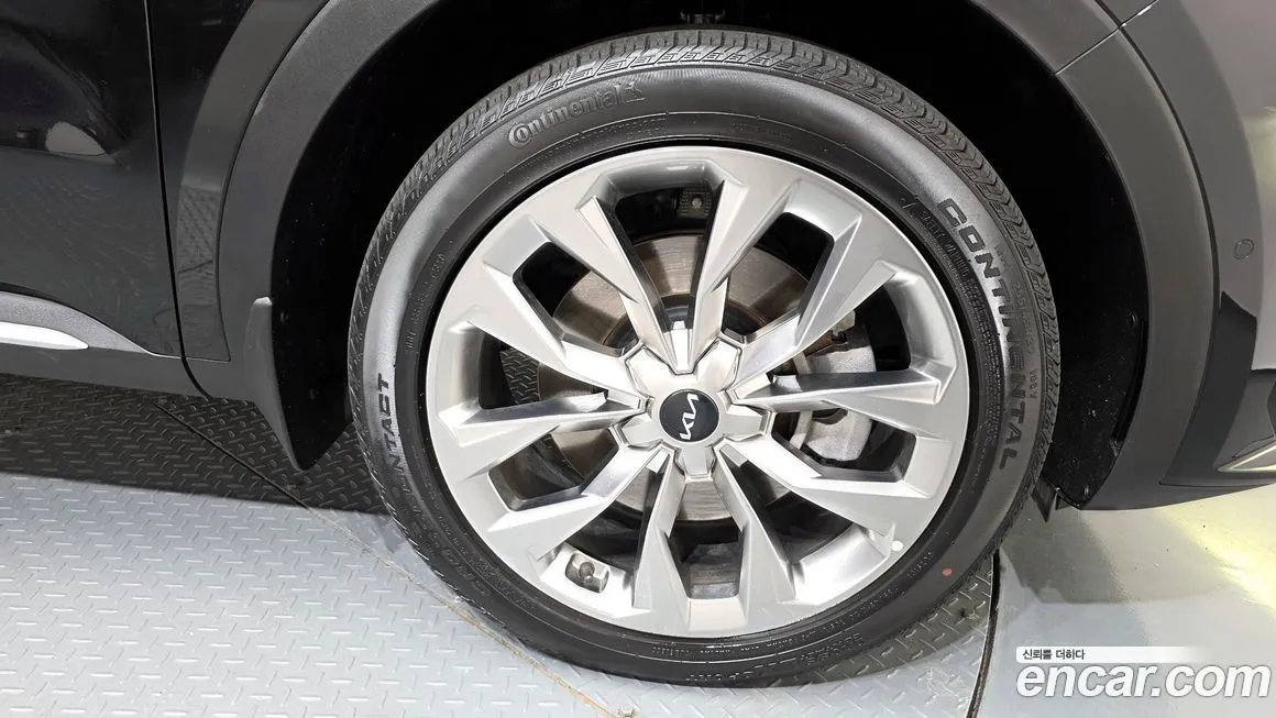Kia Sorento — фото 4