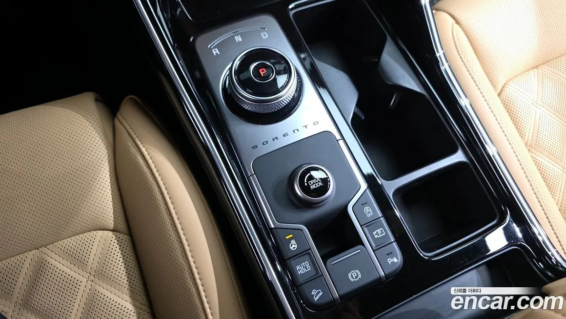 Kia Sorento — фото 8