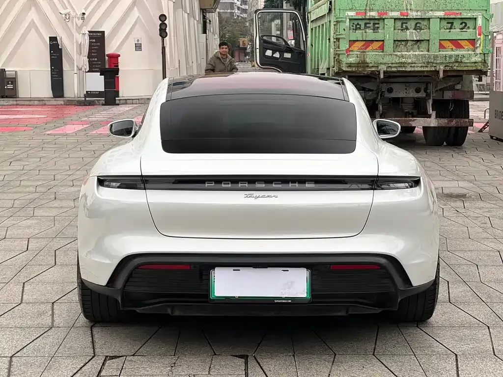 Porsche Taycan 2021 из CN, фото 8