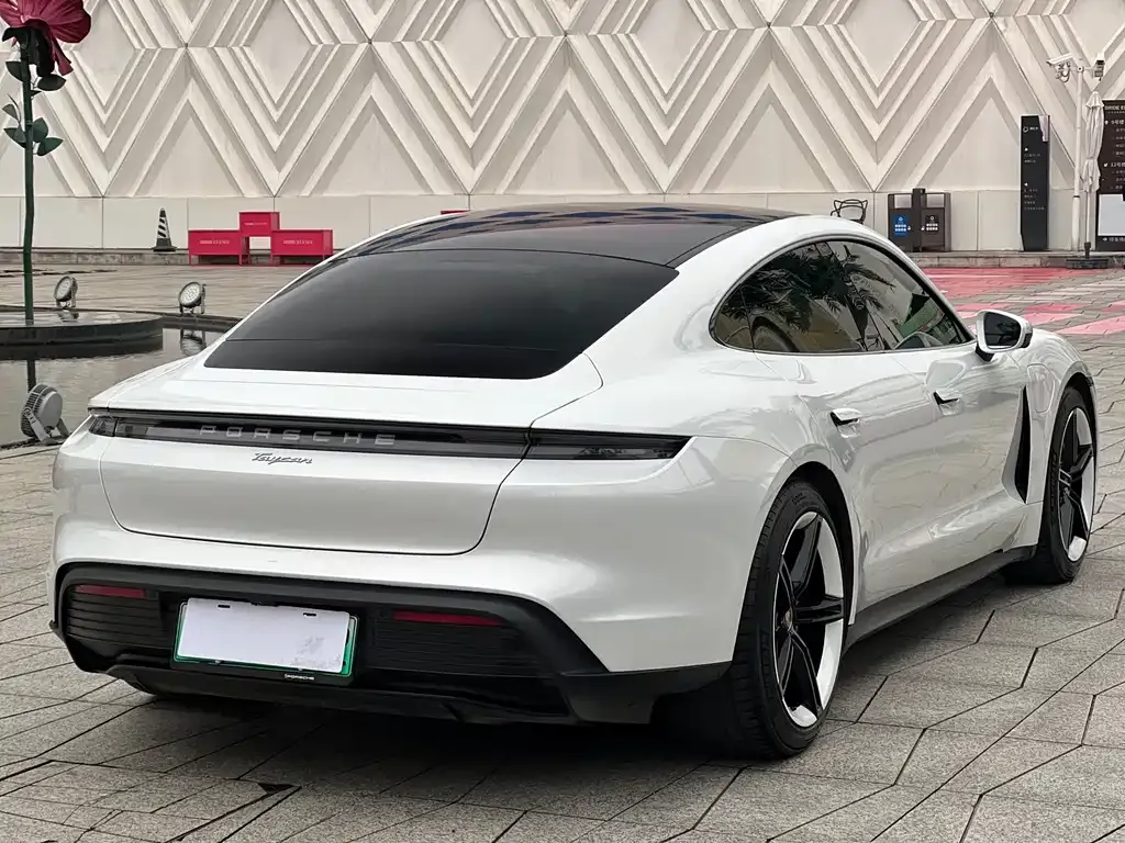 Porsche Taycan 2021 из CN, фото 3