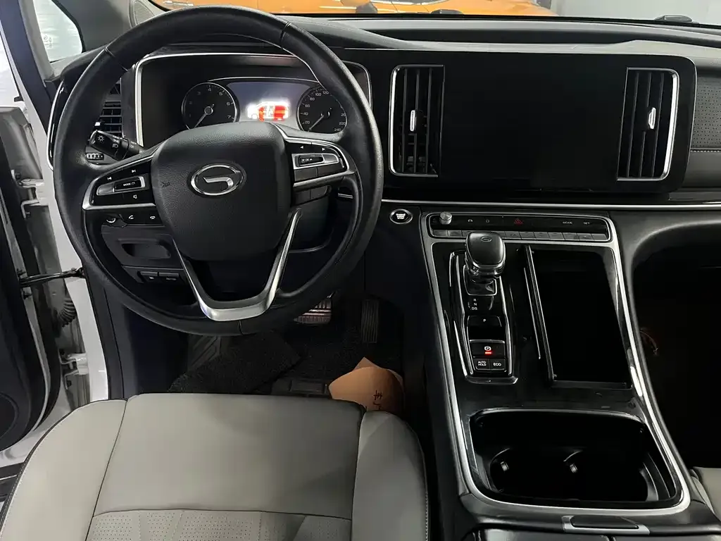 GAC Motor Trumpchi M8 — фото 8