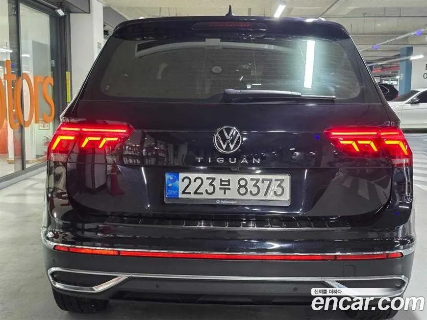 Volkswagen Tiguan — фото 4