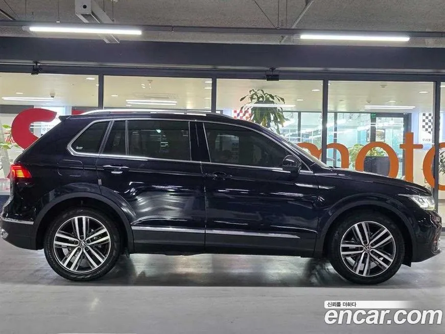 Volkswagen Tiguan — фото 6