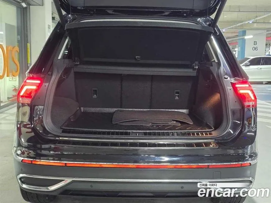 Volkswagen Tiguan — фото 8