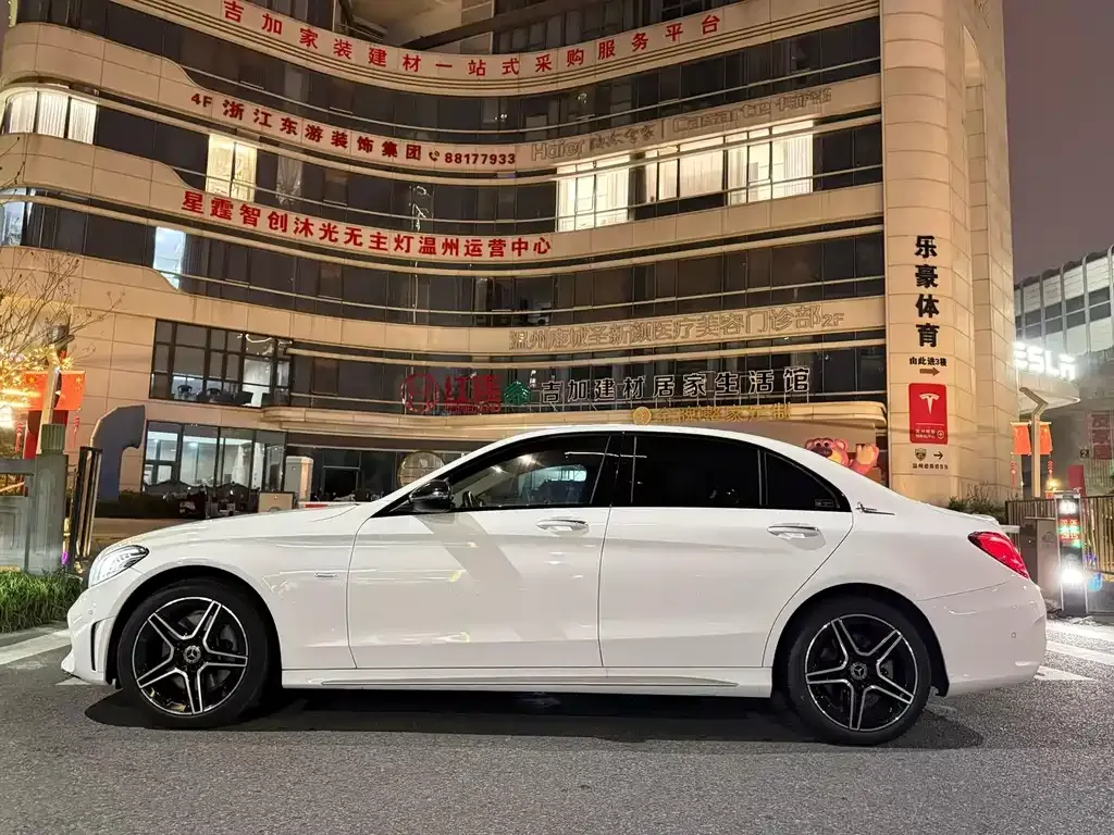 Mercedes-Benz C-Class — фото 4