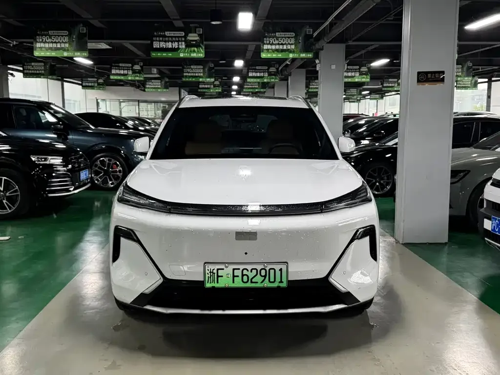 Geely 银河星舰7 — фото 8