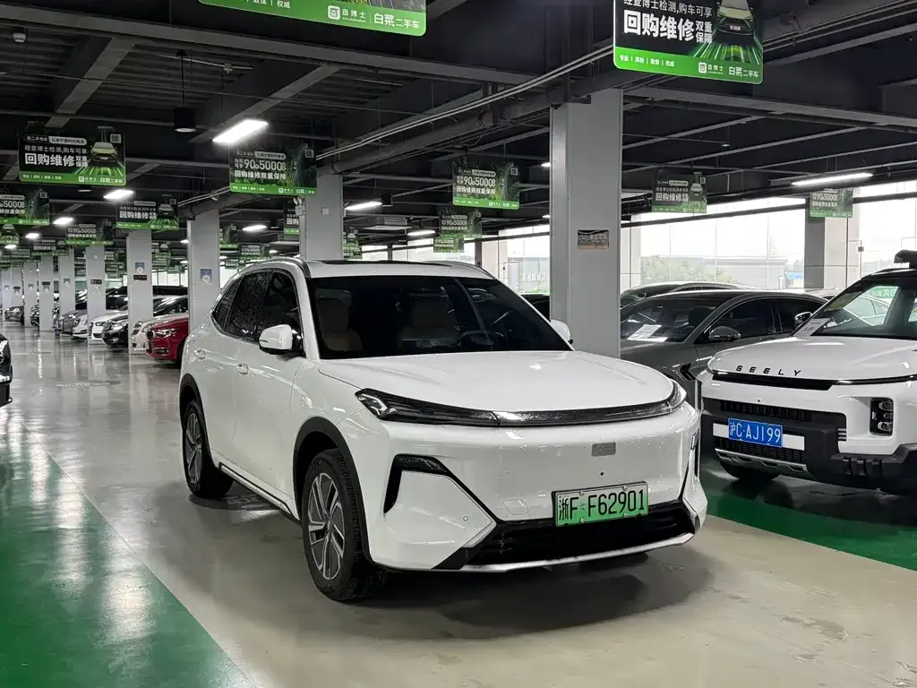 Geely 银河星舰7 — фото 7
