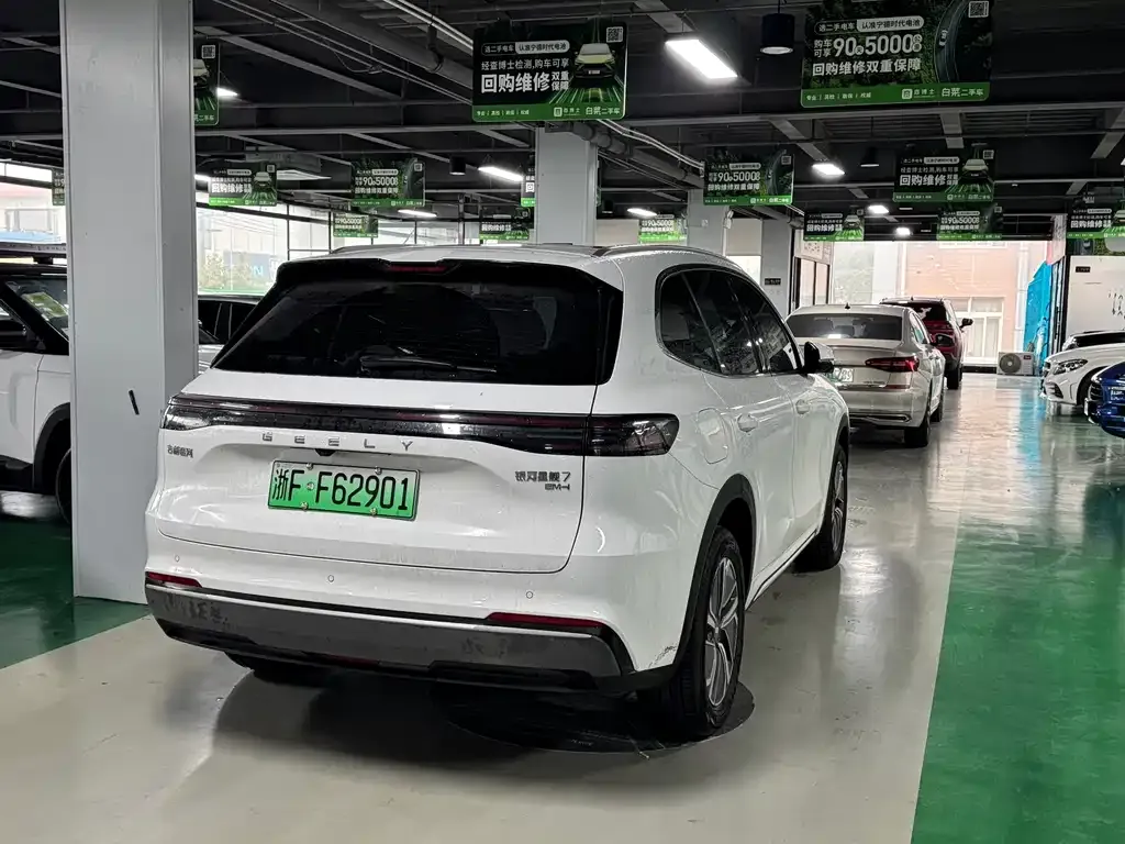 Geely 银河星舰7 — фото 6