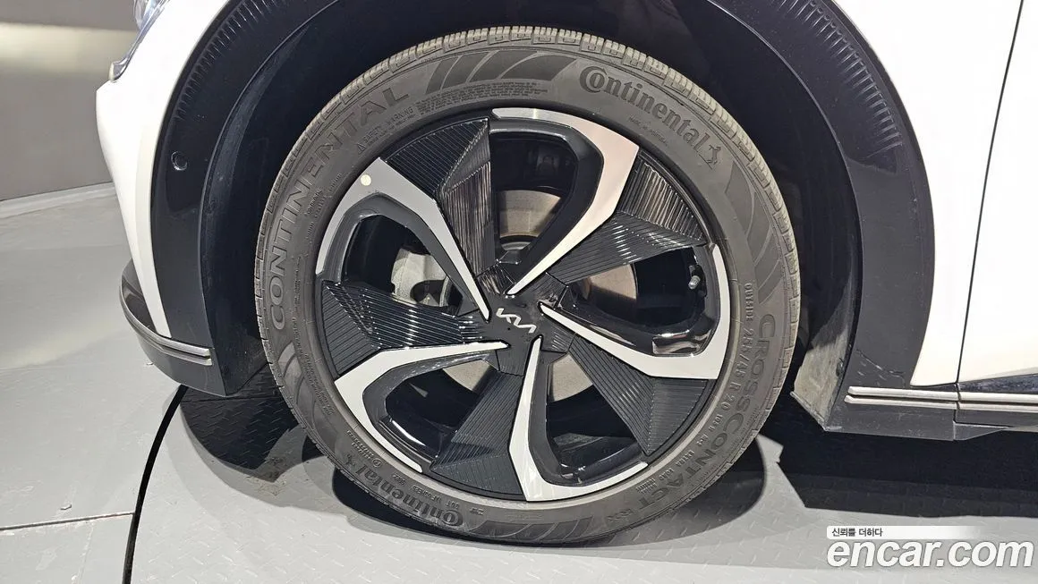 Kia EV6 — фото 2